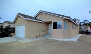 Photo - 585 Hildale Cir