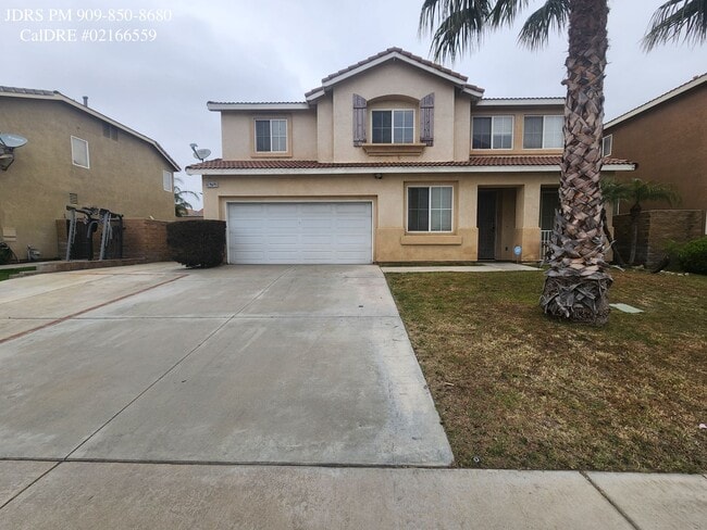 Building Photo - Fontana 4 bedroom Home