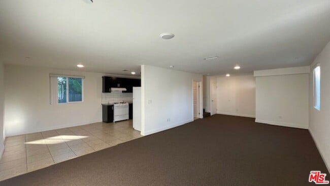 Photo - 1161 E 40th Pl