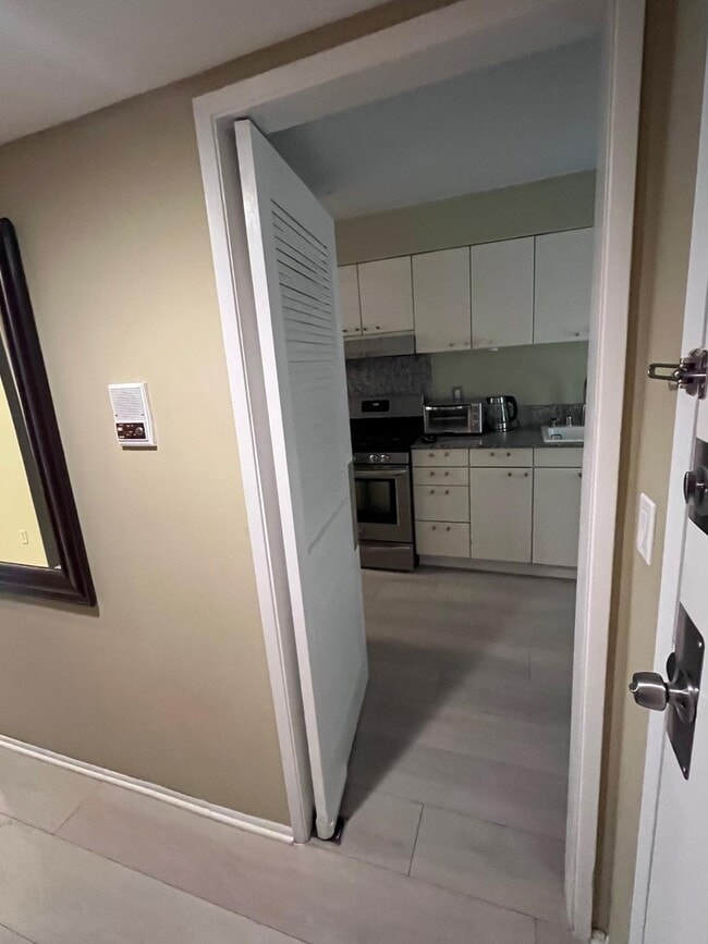 Photo - 1815 Glendon Ave