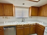 Photo - 1584 Sycamore Ln