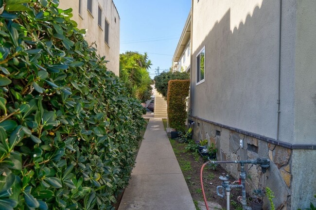 Photo - 1417 S Holt Luxury Investments LLC