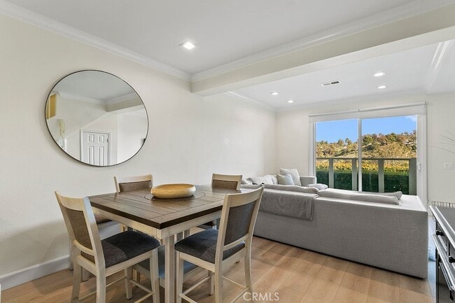 Building Photo - 30902 Club House Dr Unit 26B