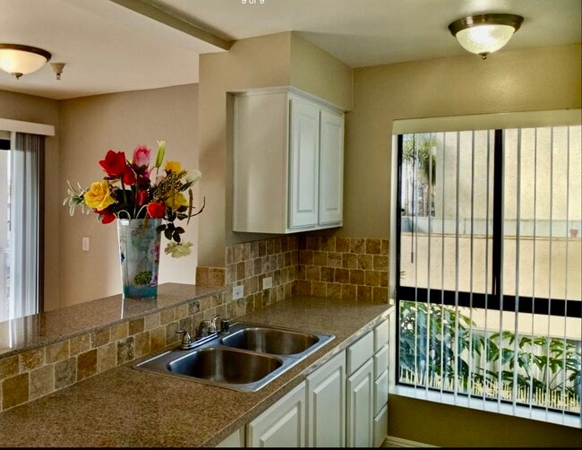 Photo - 3845 Vinton Ave Unit 3845