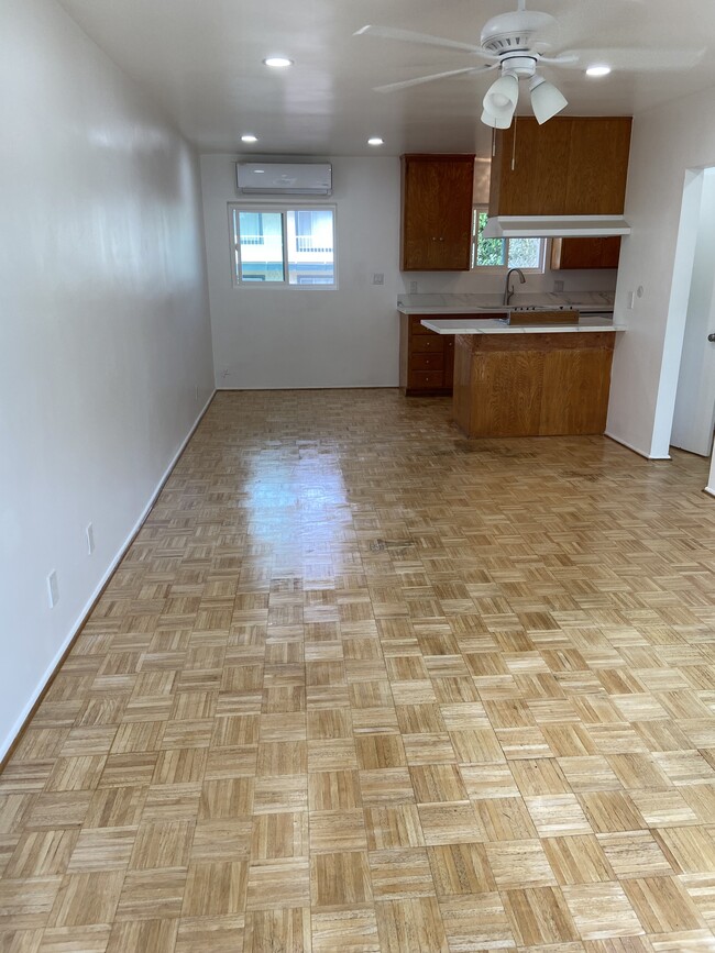 Photo - 928 W Angeleno Ave Unit Apt. C
