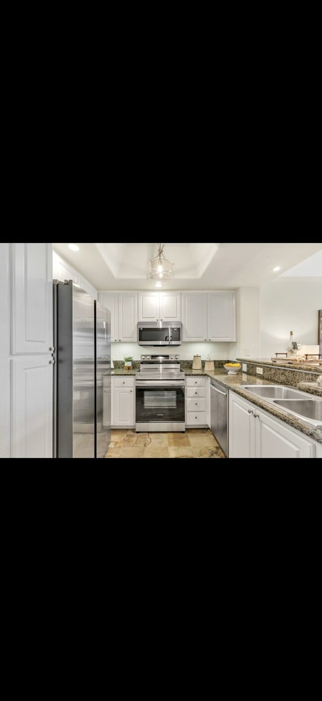 Photo - 9253 Regents Rd Unit A203