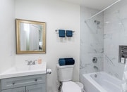 Photo - 866 N Edgemont St Unit 866