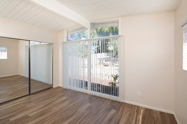 Photo - 3662 Moultrie Ave Unit 3662