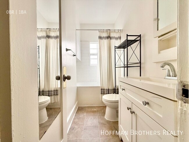 Photo - 1817 Ivar Ave Unit 106