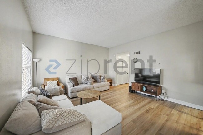 Photo - Unit 289