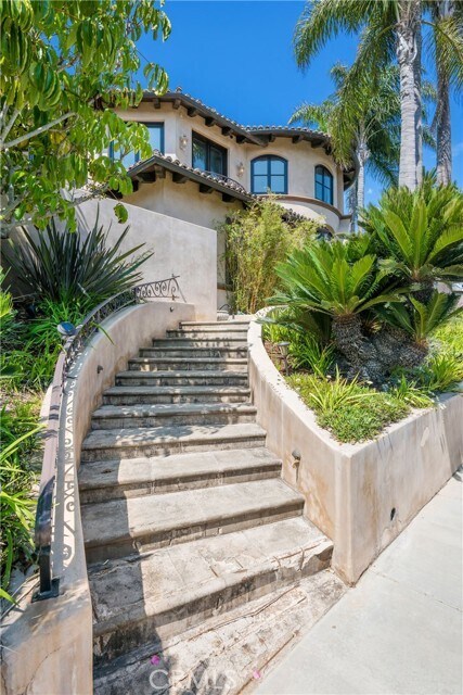 Photo - 215 S Poinsettia Ave