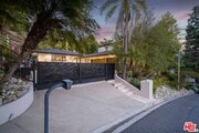 Photo - 9023 Alto Cedro Dr