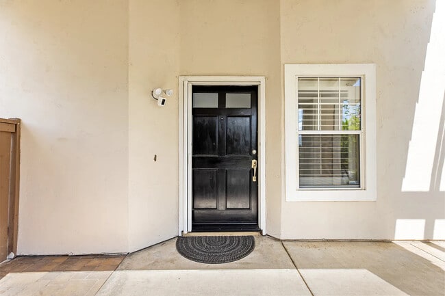 Photo - 1323 Greenway Rise