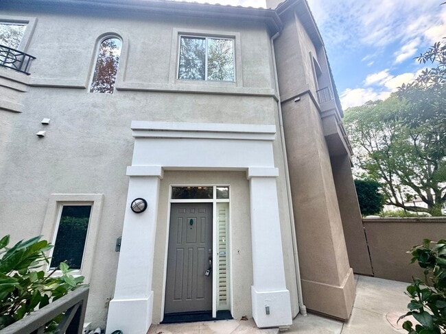 Building Photo - 3 Bedroom spacious home in Aliso Viejo (Tivoli community)