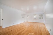 Photo - 265 N Swall Dr