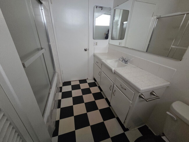 Photo - 3834 Mentone Ave Unit 8