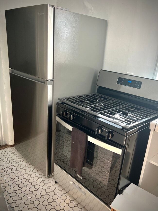 Photo - 921 Westmount Dr Unit 921