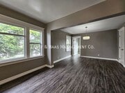 Photo - 755 Elm Ave