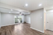 Photo - Country Squire Apartments