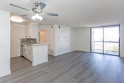 1BR,1BA- Kitchen - Marathon Apartments