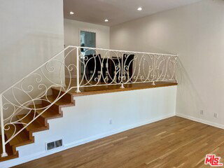 Photo - 1586 Palisades Dr