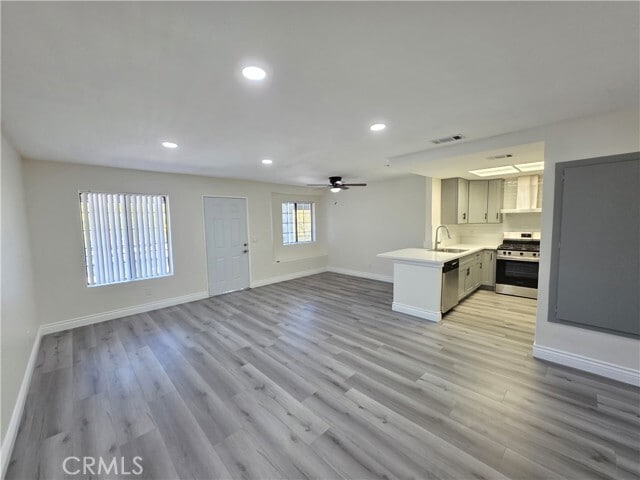Photo - 44036 25th St W