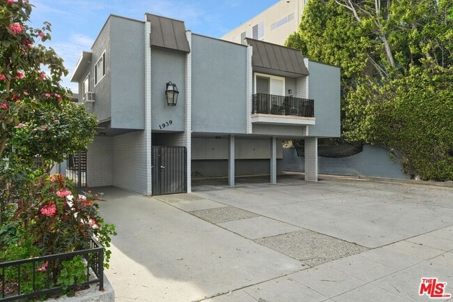 Photo - 1939 Selby Ave Unit 2