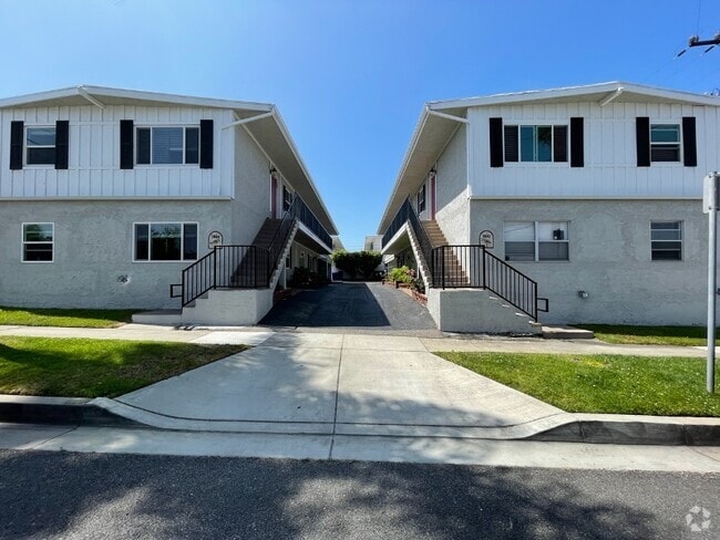 Building Photo - 1804 12th St Unit 4 Rental