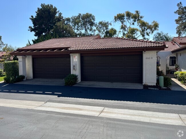 Building Photo - 1550 Apache Dr Rental