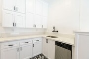 Photo - 147 North Hamilton Drive Apartments