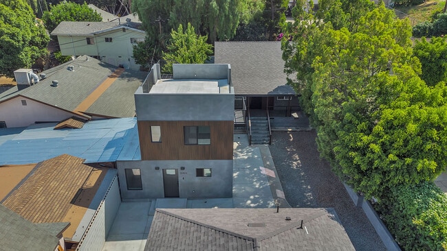 Photo - 2230 Fargo St Apartment Unit 1/4
