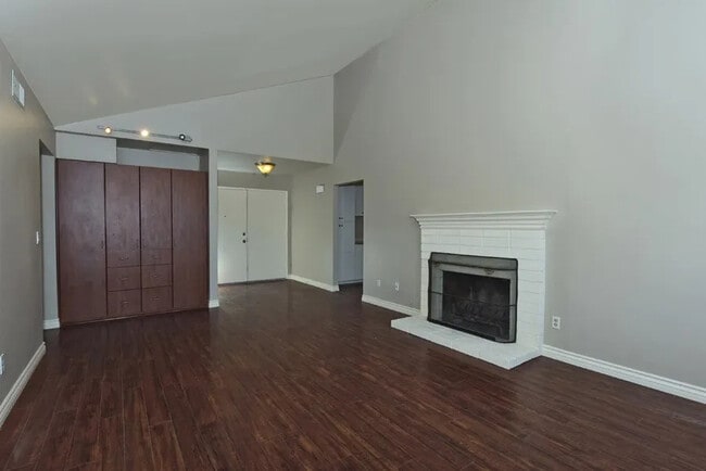 Photo - 402 Paseo Alegre