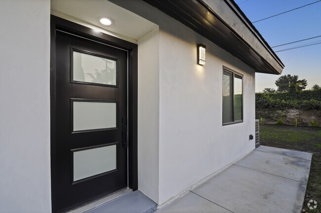 Building Photo - 2352 E Delia Ln Rental