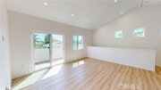 Photo - 363 Flower St