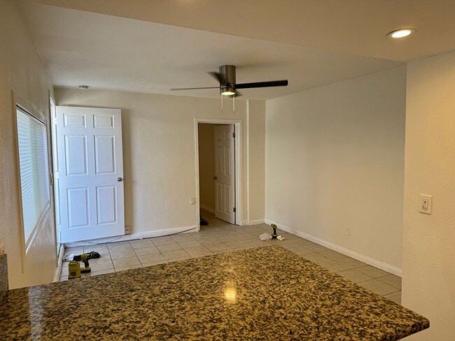 Photo - Sycamore Rd Unit C