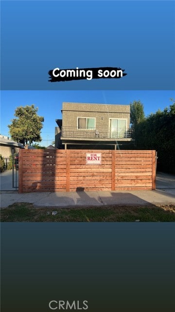 Photo - 2744 S Mansfield Ave Apartment