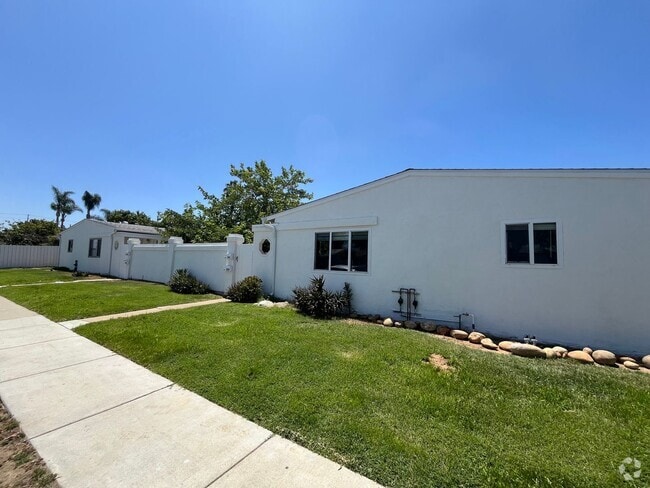 Building Photo - 3543-3545 Clairemont Mesa Blvd Unit 3543 Rental
