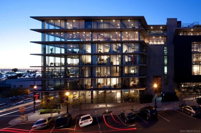 Photo - 750 W Fir St Unit PH