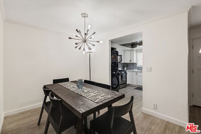 Photo - 24510 Park St