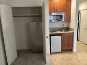 Photo - 1812 Westholme Ave Apartments