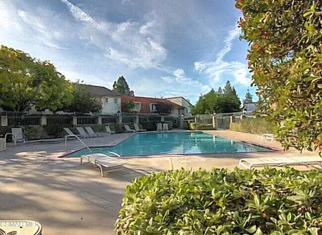 Photo - 255 Green Moor Pl