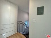 Photo - 903 S Barrington Ave Apartment