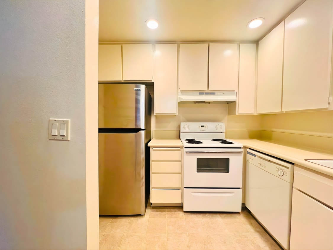 Floor Plan - Hillside Terrace Apartments - 317