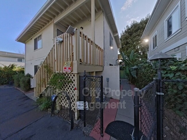 Photo - 1421 Bath St Condo Unit D