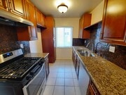 Photo - Magnolia Blvd Apartments