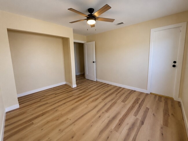 Photo - 2132 W 84th Pl Unit House