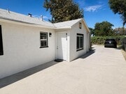Photo - 852 N Lugo Ave