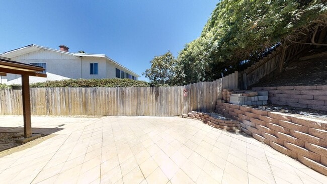 Photo - 4BD/2BA on Tipton!