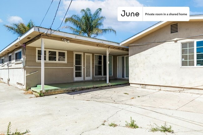 Photo - Room in Shared 7 bed/3 bath home Unit D