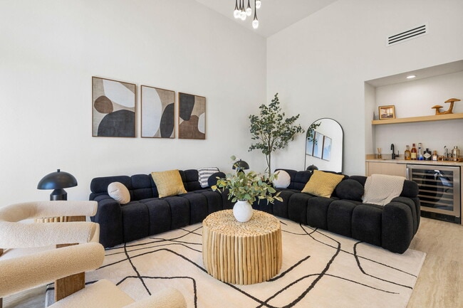 Photo - 54109 Oak-Hill